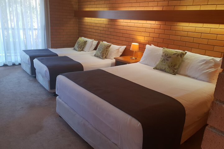 Room 5 of 49