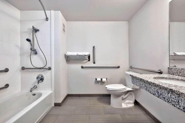 Bathroom amenities