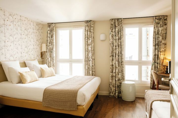 Room 40 of 65