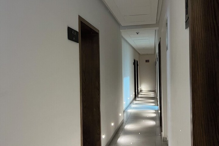 Ballroom/Hall 72 of 81