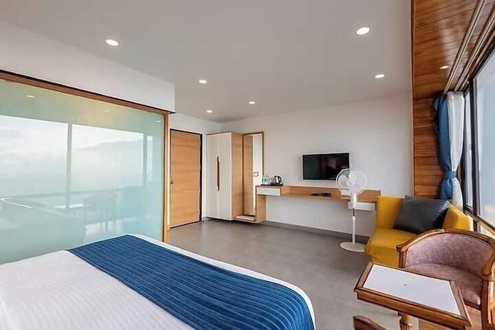 Room 19 of 51