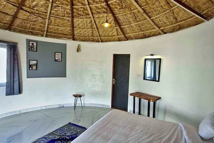 Room 12 of 51