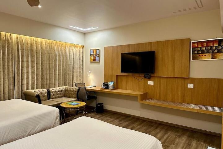 Room 5 of 46