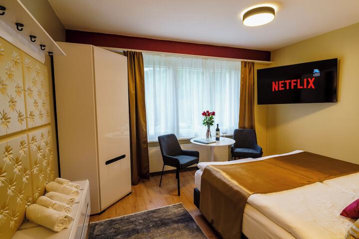 Room 22 of 95