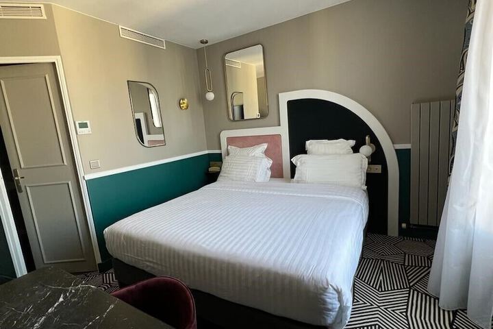 Room 13 of 46