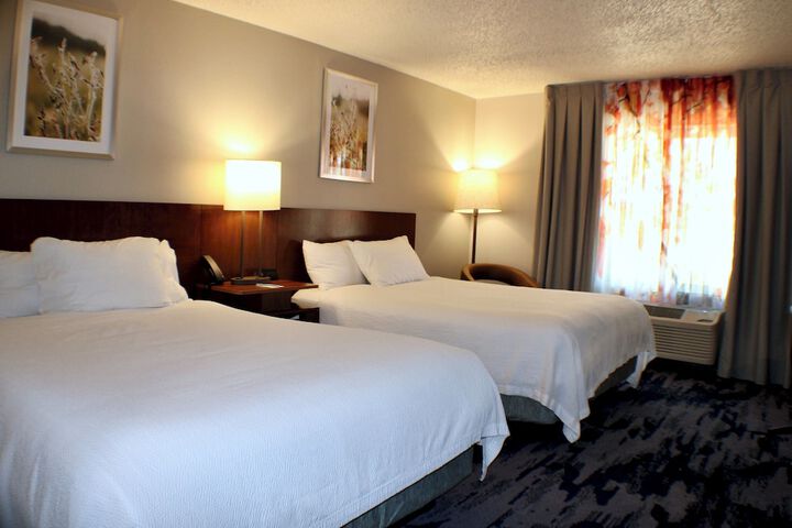 Room 12 of 40