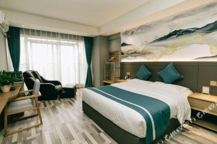 Helen Hotel (Shijicheng New Exhibition Center)