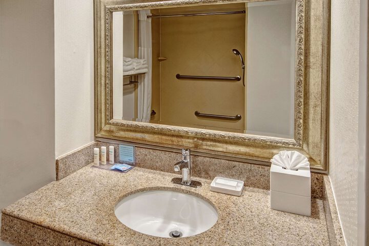 Bathroom shower