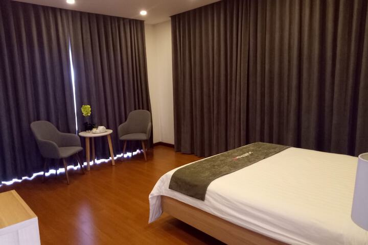 Room 10 of 81