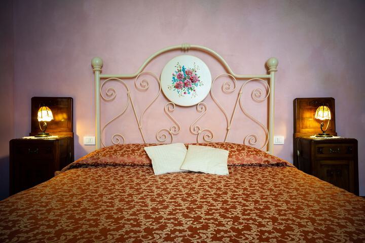 Room 9 of 89
