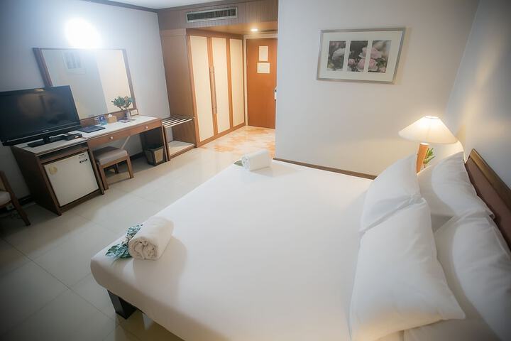 Room 88 of 143