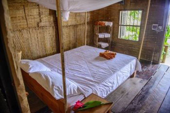 Room 9 of 20