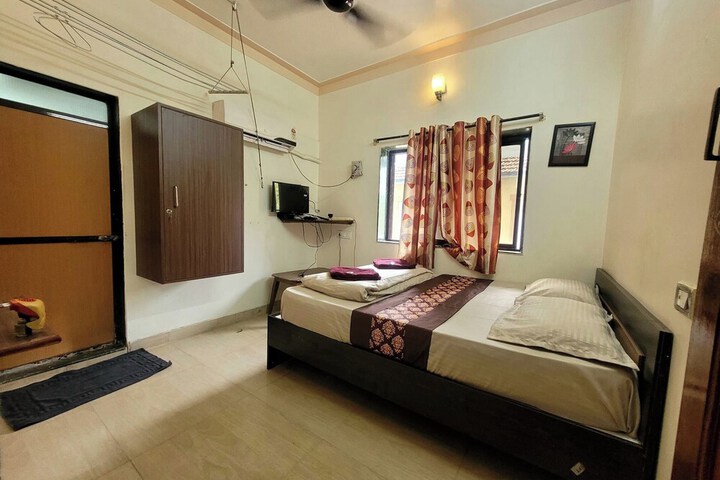 Room 27 of 47