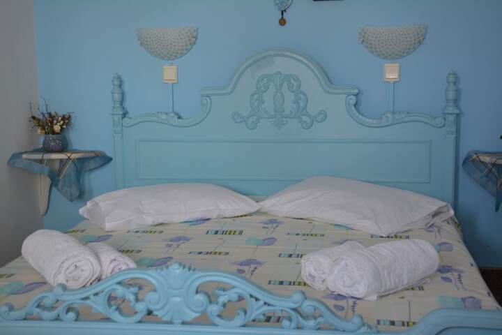 Room 13 of 96