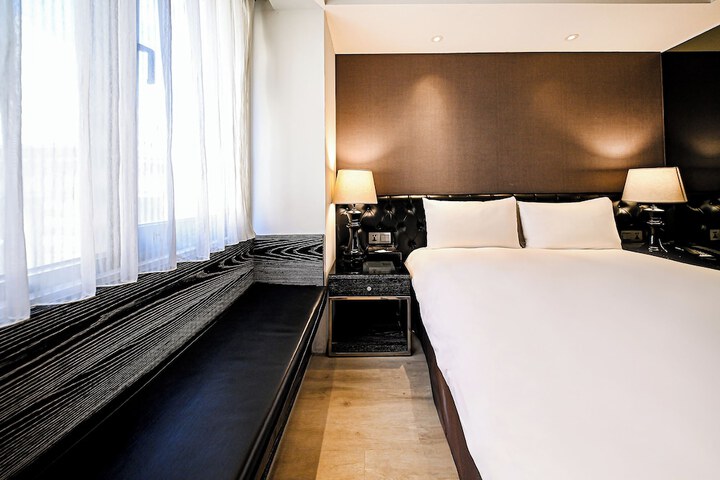 Room 44 of 146