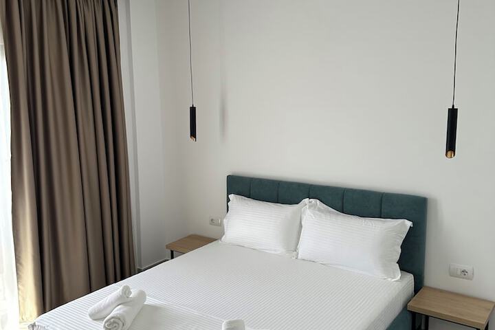 Room 43 of 152
