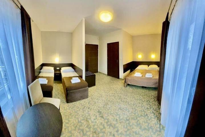Room 50 of 110