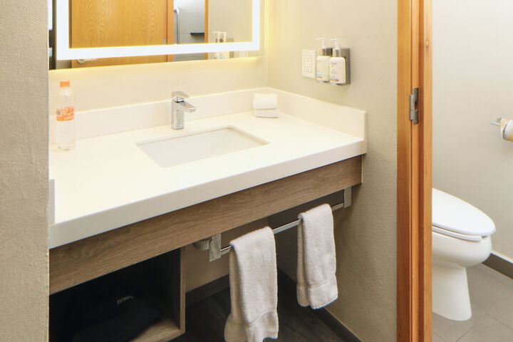 Room 30 of 70