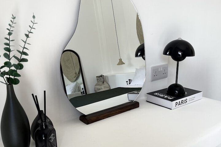 Room 12 of 23