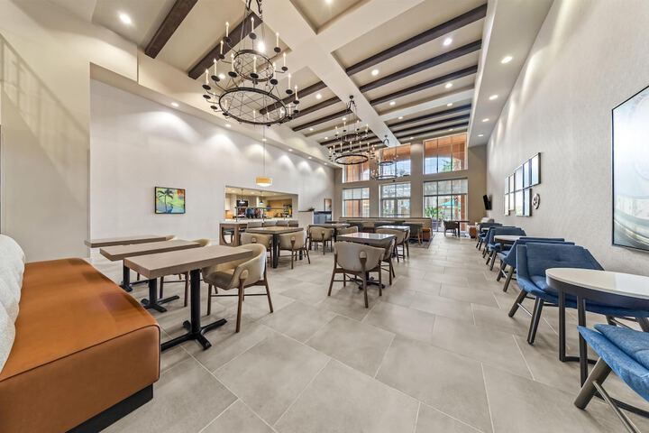 Breakfast area