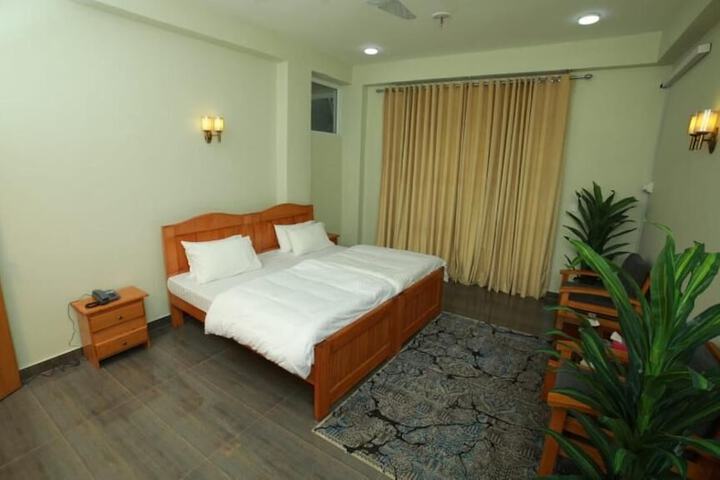Room 11 of 35