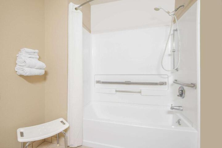 Double Bed Accessible (3 of 6)