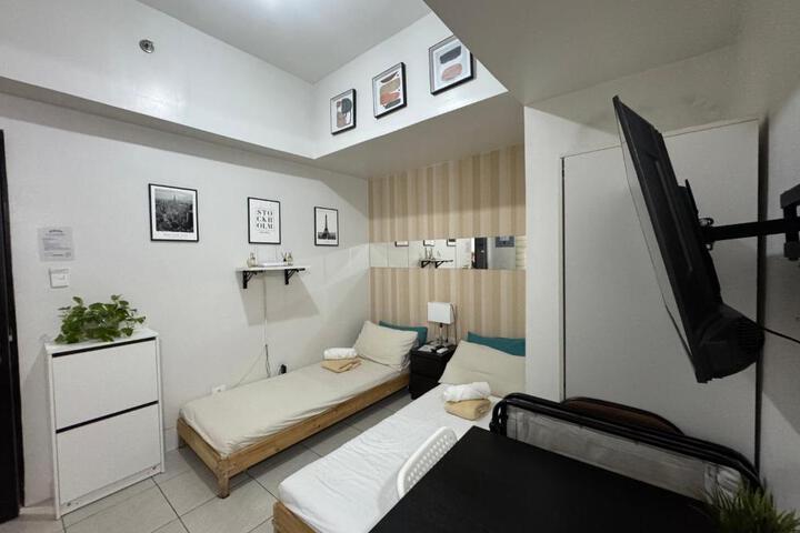 Image of AMA Tower Studio 8th flr, near DMW and SM Megamall