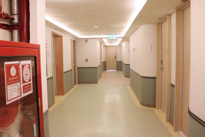 Ballroom/Hall 144 of 155
