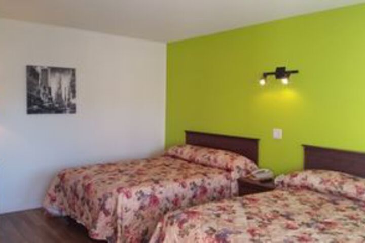 Room 8 of 8