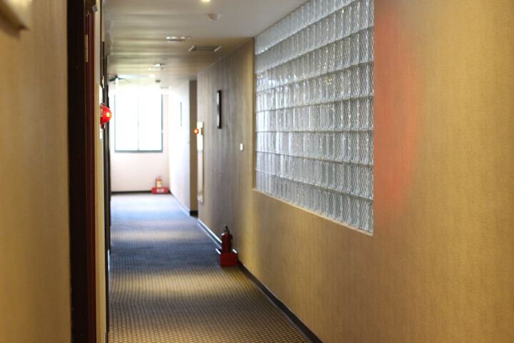 Ballroom/Hall 38 of 41