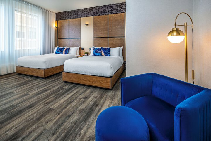 Room 8 of 43