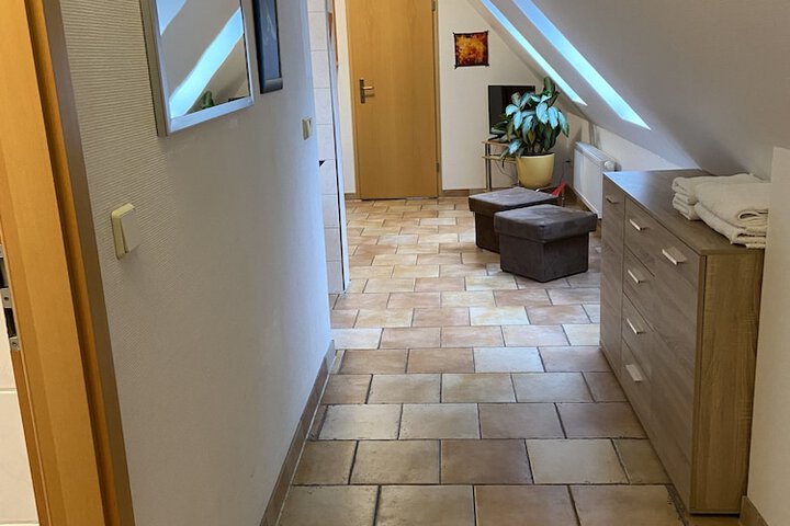 Room 53 of 101