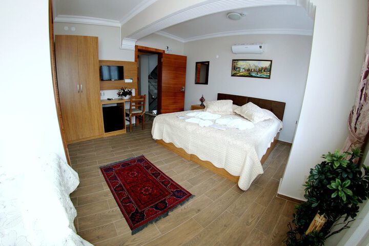 Room 10 of 41