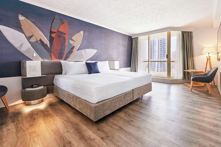 Room 16 of 105