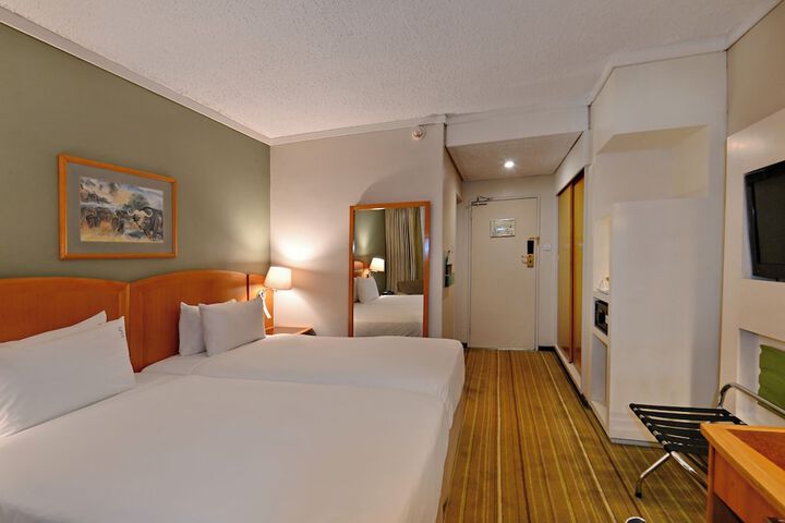 Room 50 of 128
