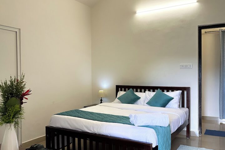 Room 5 of 62
