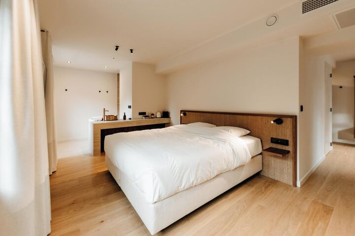 Room 20 of 96