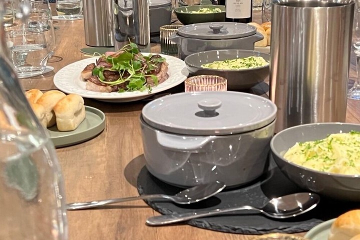 Dining 11 of 19