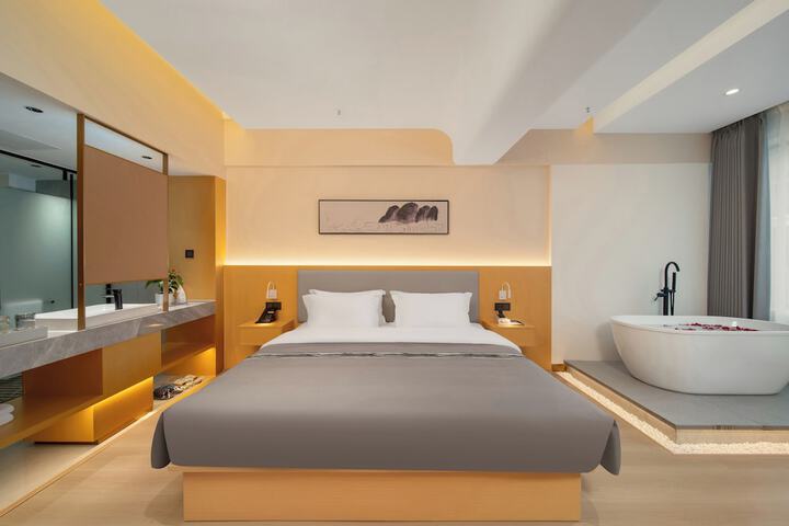 Room 8 of 67