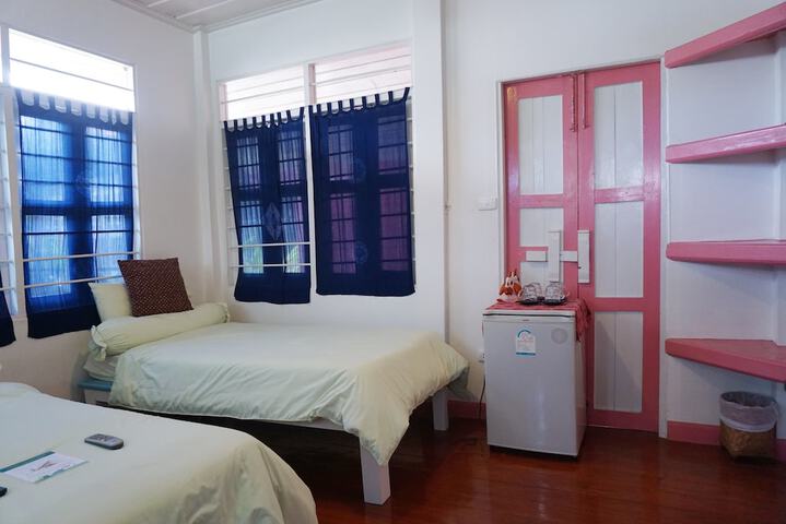 Room 10 of 26