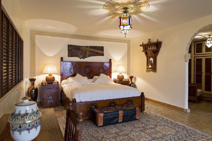 Room 25 of 65