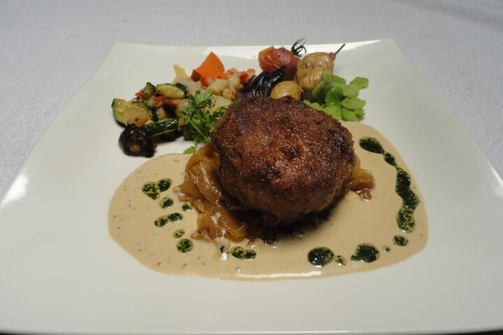 Dining 49 of 55