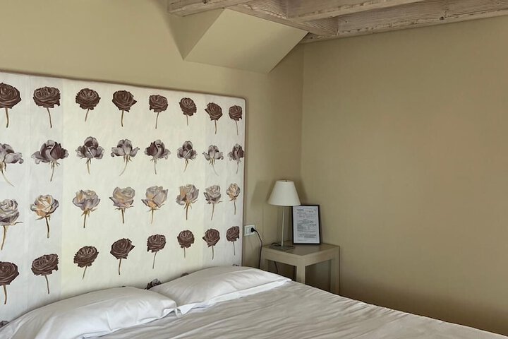 Room 18 of 43