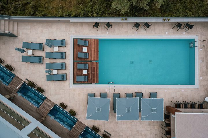 Pool 42 of 67