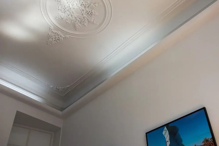Room 2 of 19