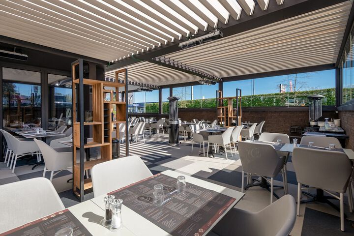 Terrace/Patio 49 of 77