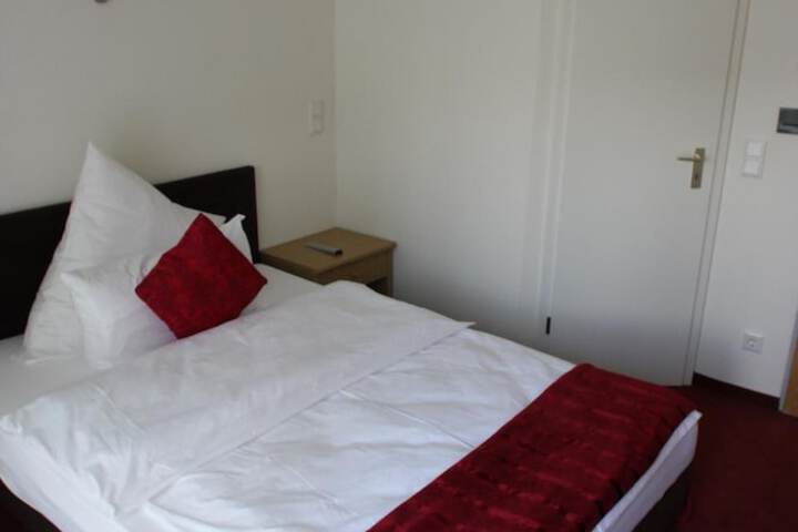 Room 15 of 44