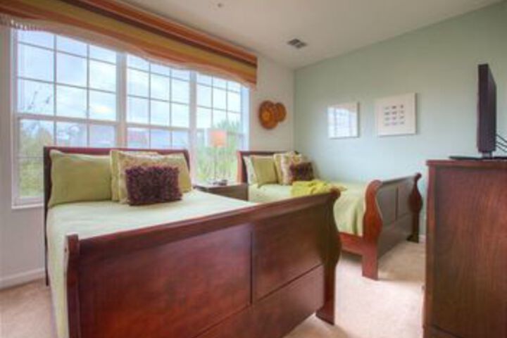 Room 12 of 24