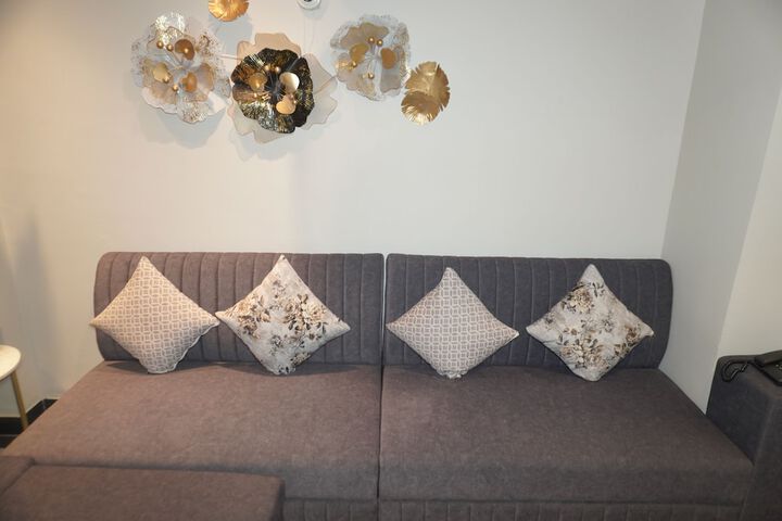 Room 43 of 68