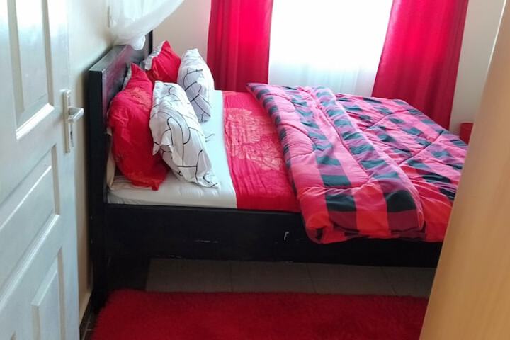 Room 4 of 20